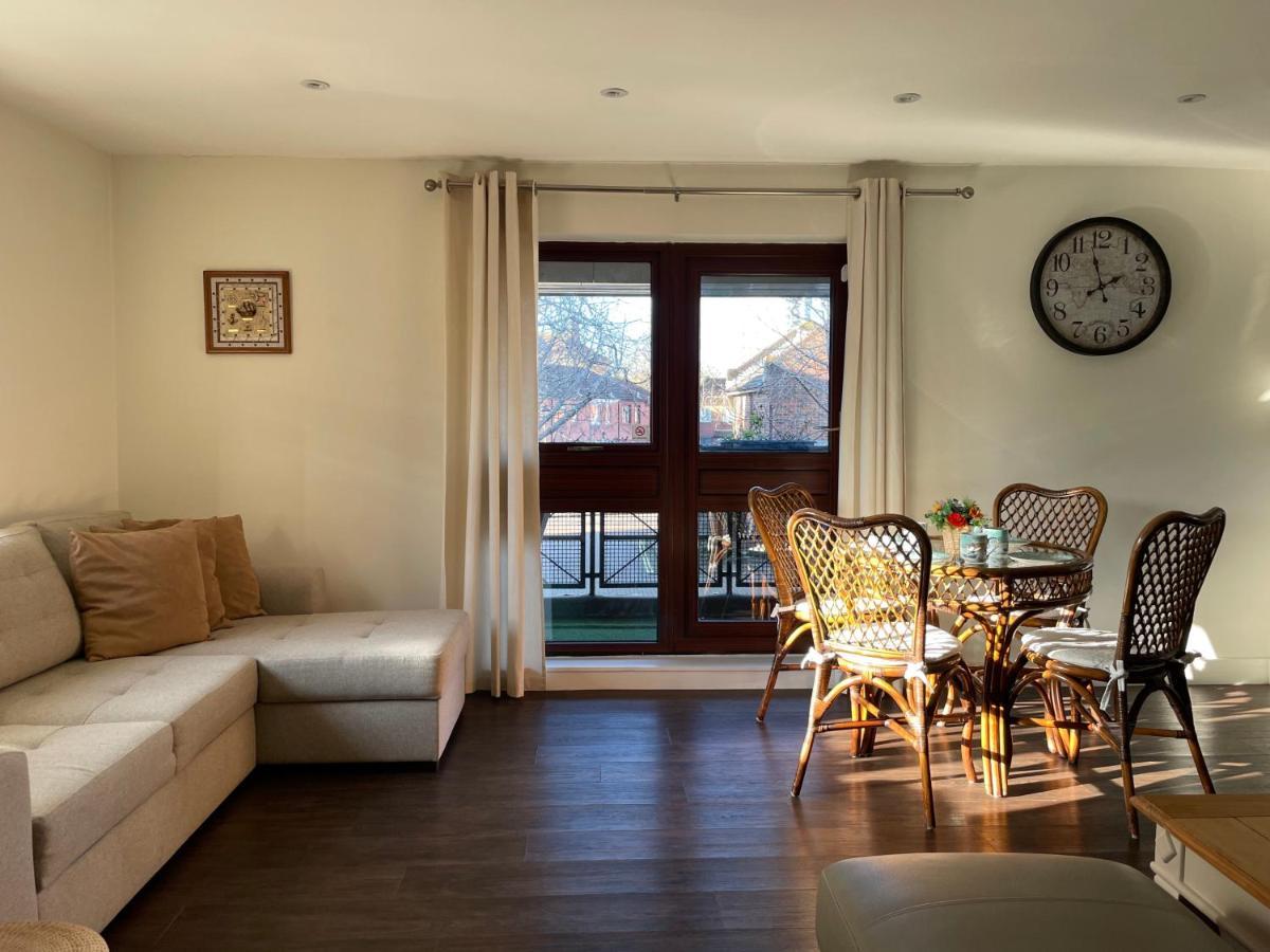 St Georges Balcony Suite With Parking Portsmouth Exteriör bild