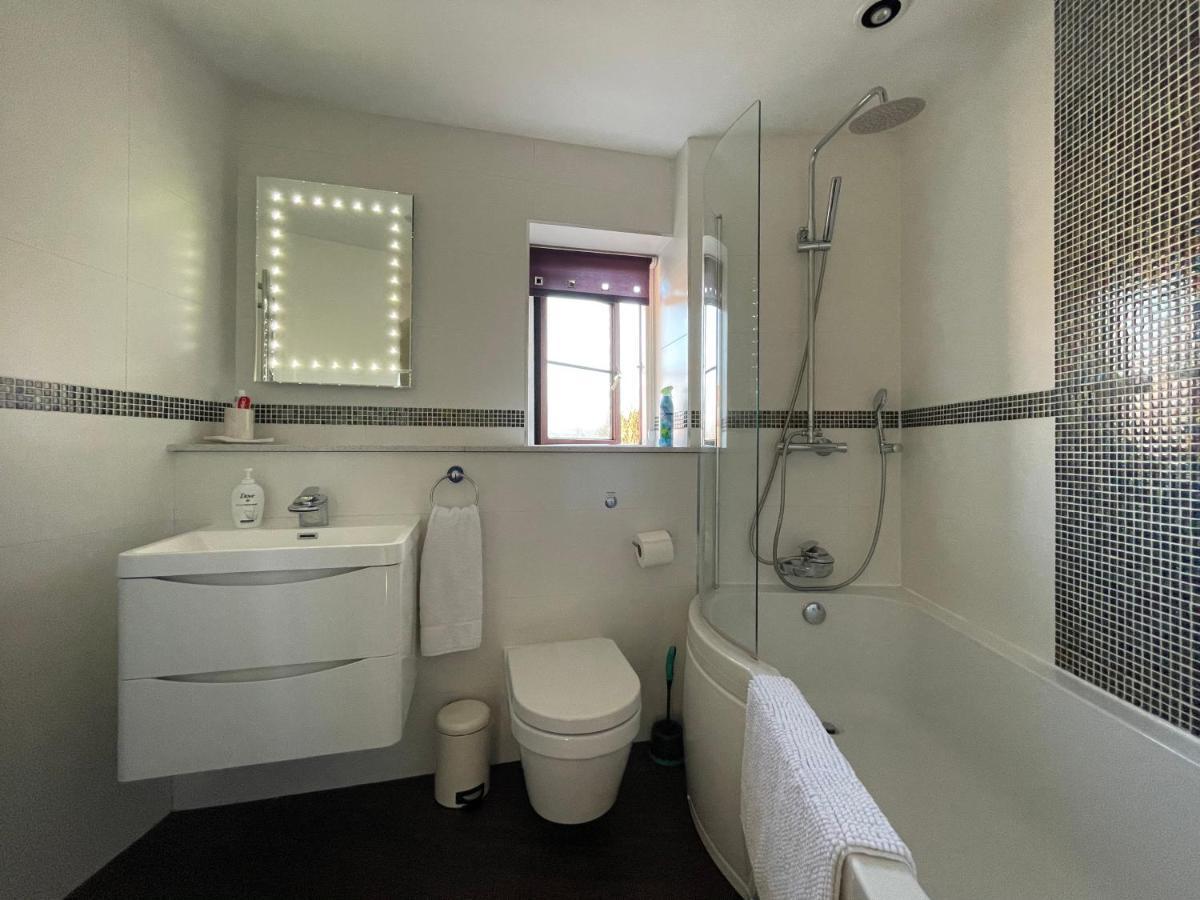 St Georges Balcony Suite With Parking Portsmouth Exteriör bild