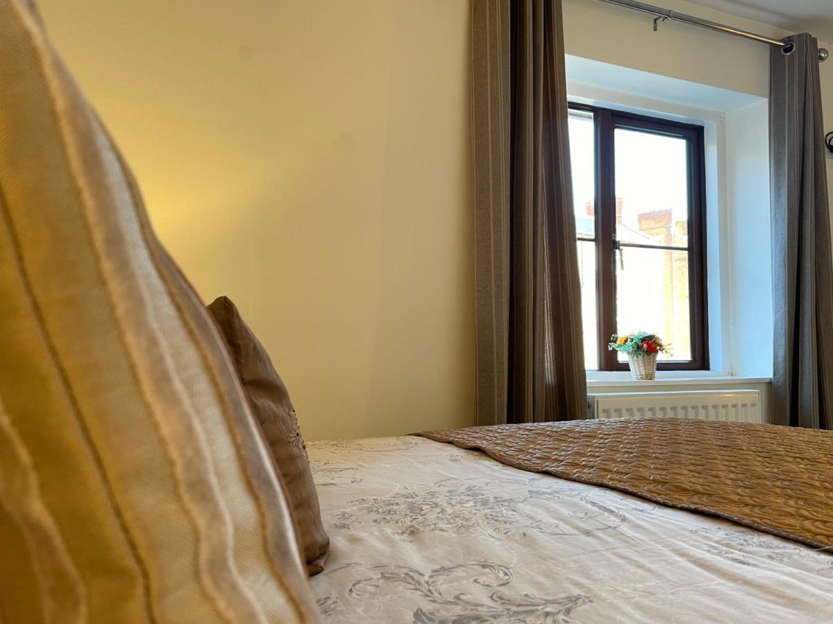 St Georges Balcony Suite With Parking Portsmouth Exteriör bild