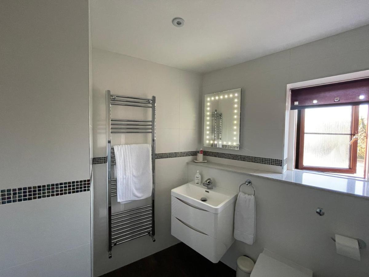 St Georges Balcony Suite With Parking Portsmouth Exteriör bild
