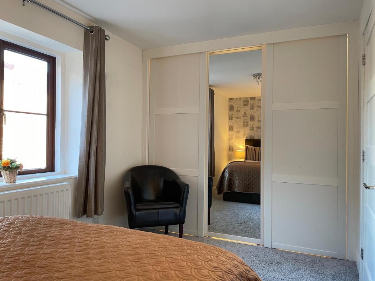 St Georges Balcony Suite With Parking Portsmouth Exteriör bild