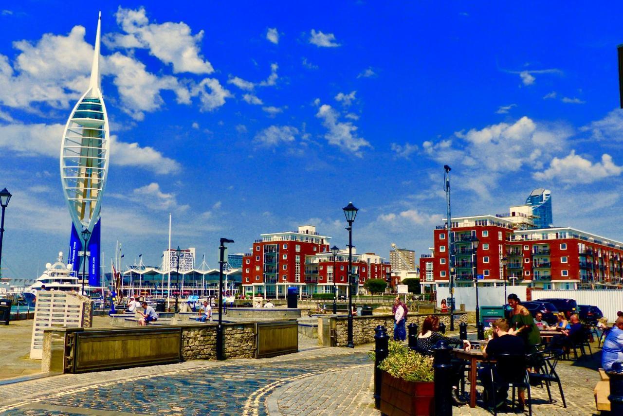 St Georges Balcony Suite With Parking Portsmouth Exteriör bild